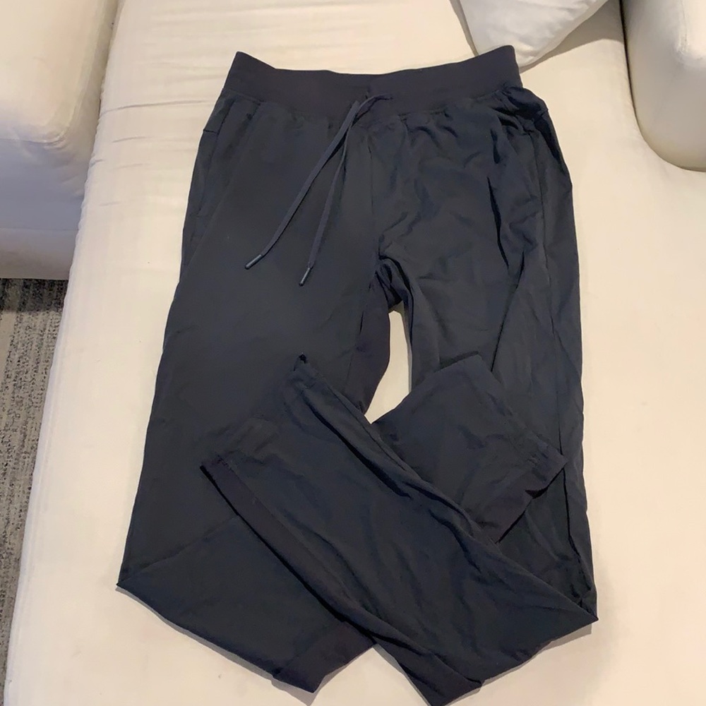 Lululemon wind pant joggers